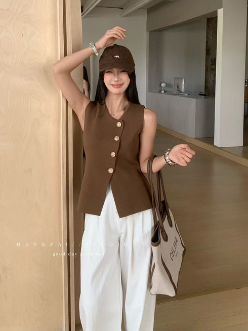 Knitted Round Neck Sleeveless Vest